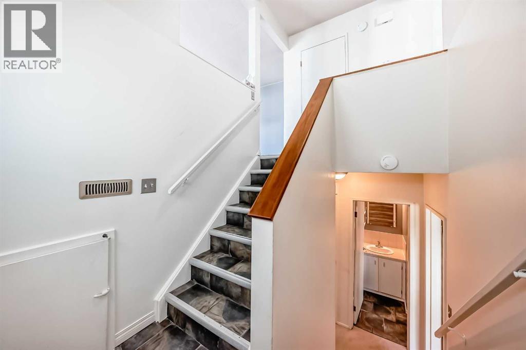 #3 4503 75 Street NW - 29