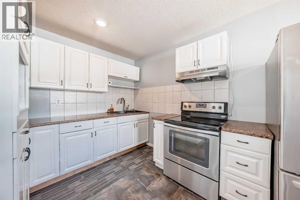 #3 4503 75 Street NW - 9