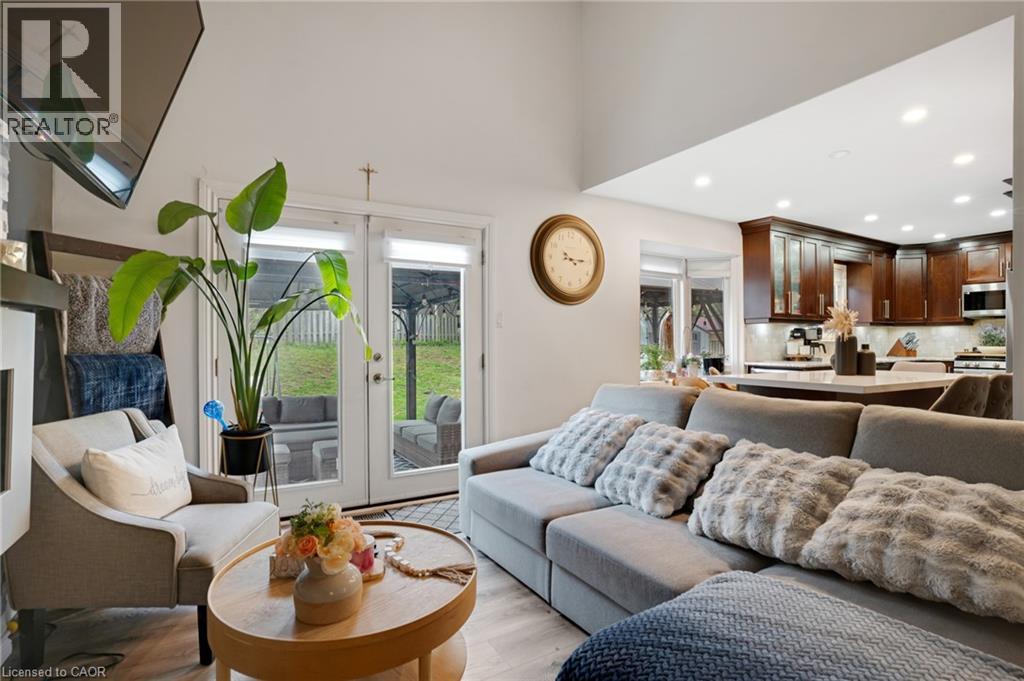 26 TELFER Court, Cambridge, Ontario, N1T1G3 — Photo 19