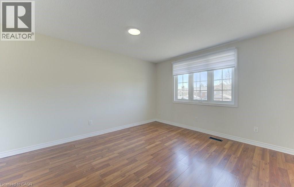90 RALGREEN Crescent, Kitchener, Ontario, N2M1T9 — Photo 23