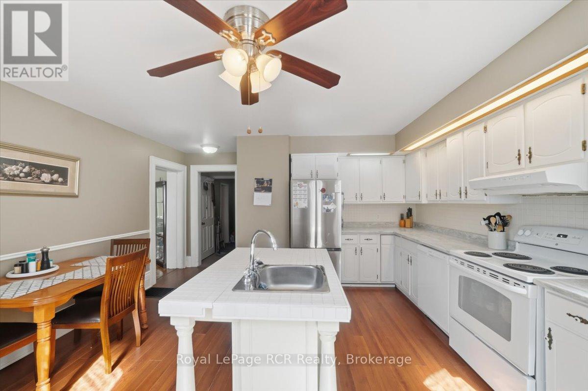271 7TH STREET E - 10