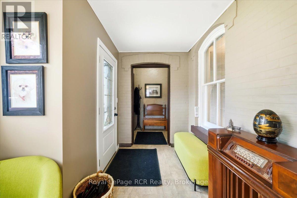 271 7TH STREET E - 3