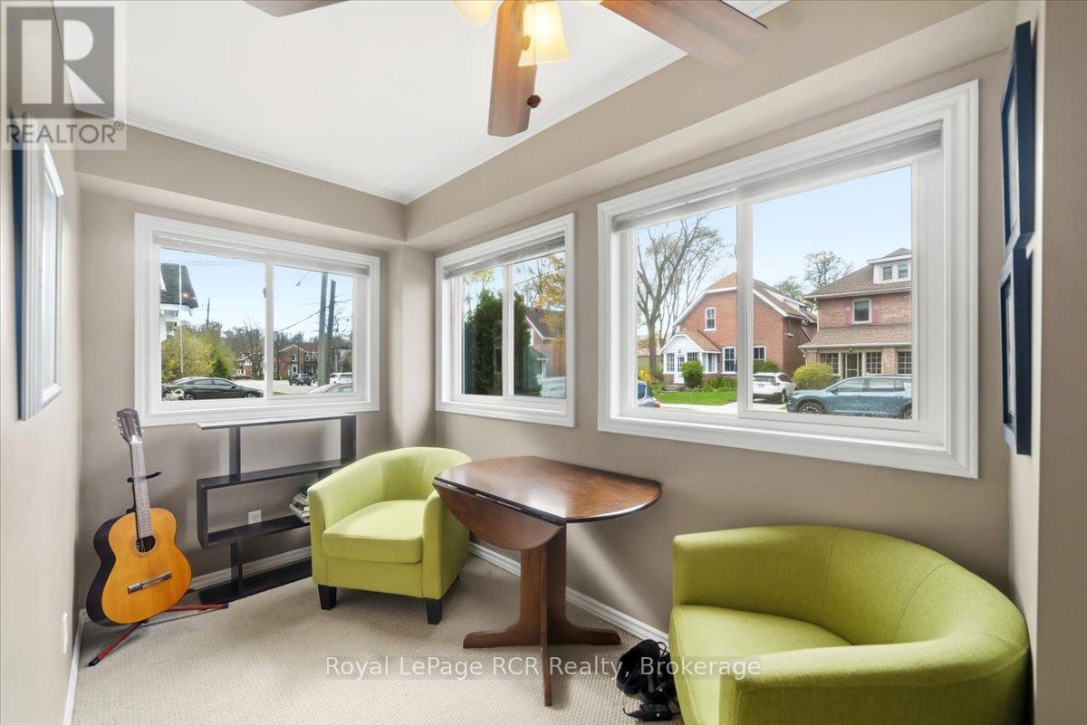 271 7TH STREET E - 5