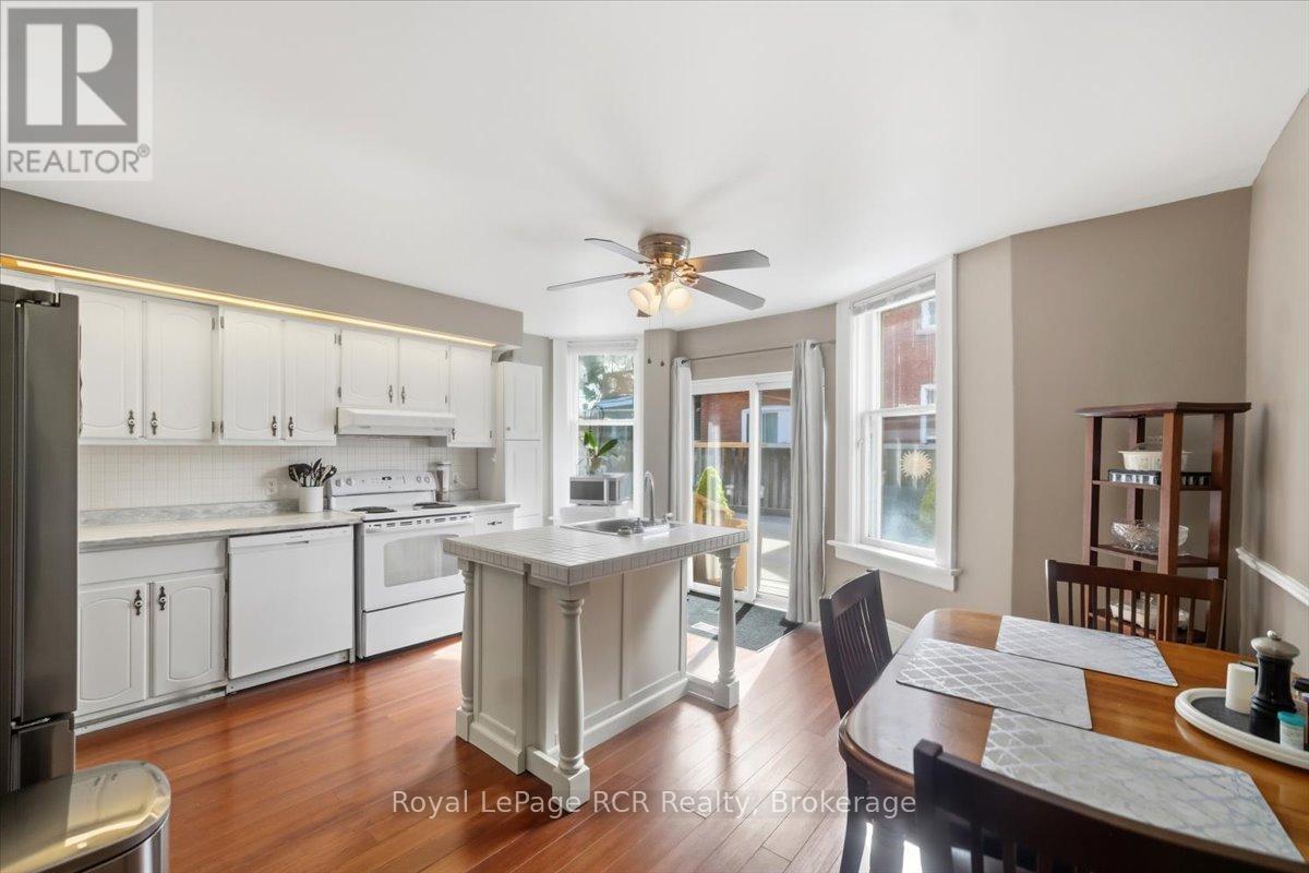 271 7TH STREET E - 9