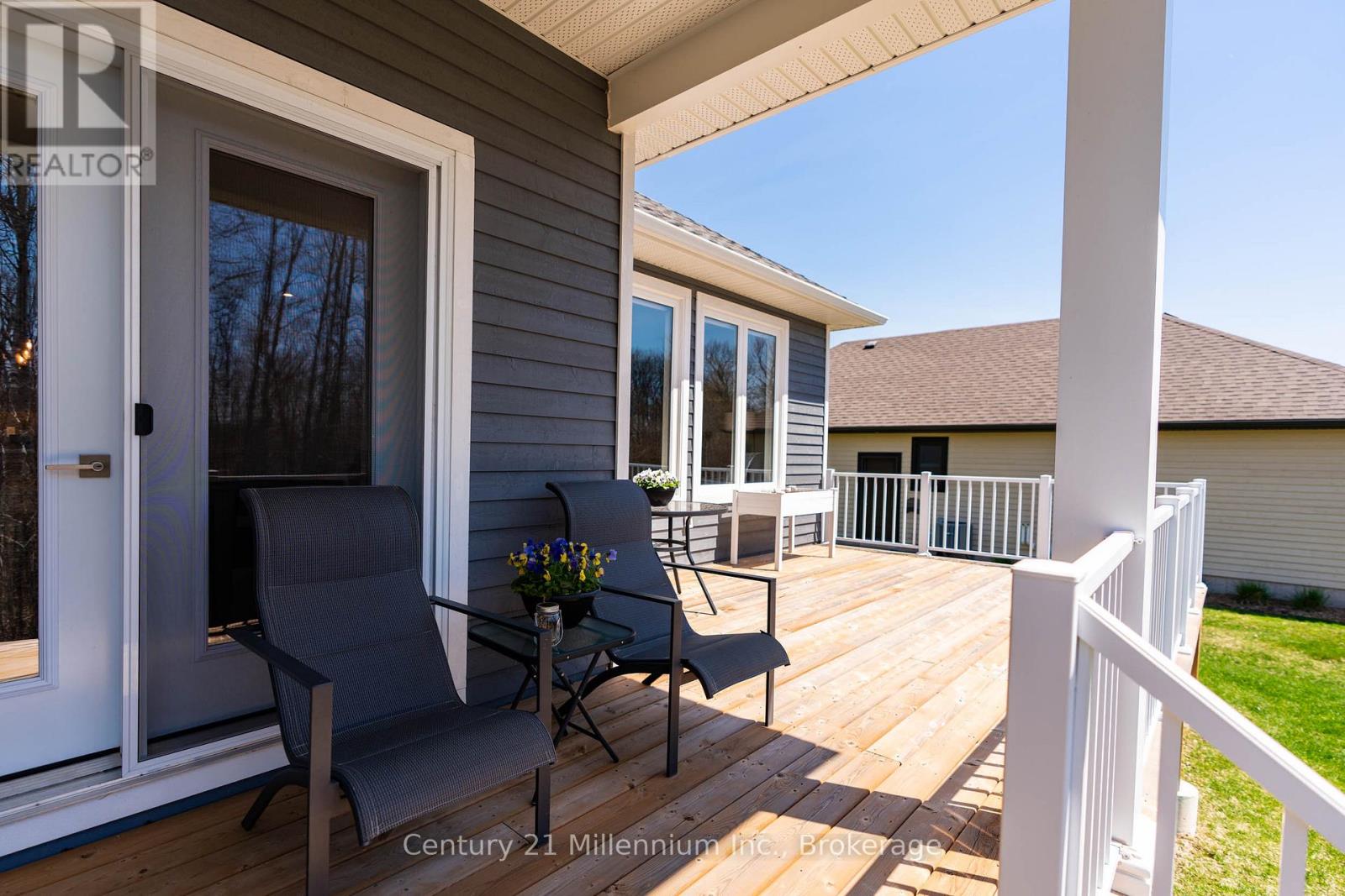 401 ALGOMA CRESCENT - 44