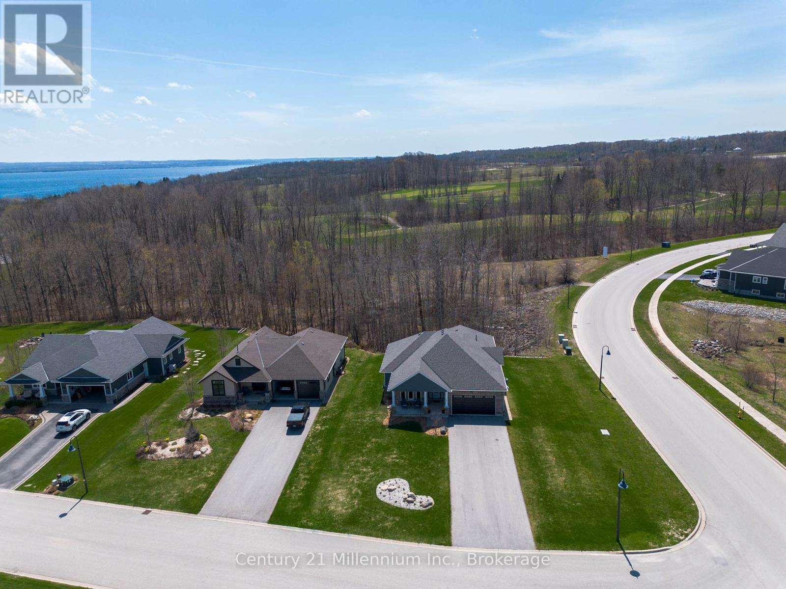 401 ALGOMA CRESCENT - 8