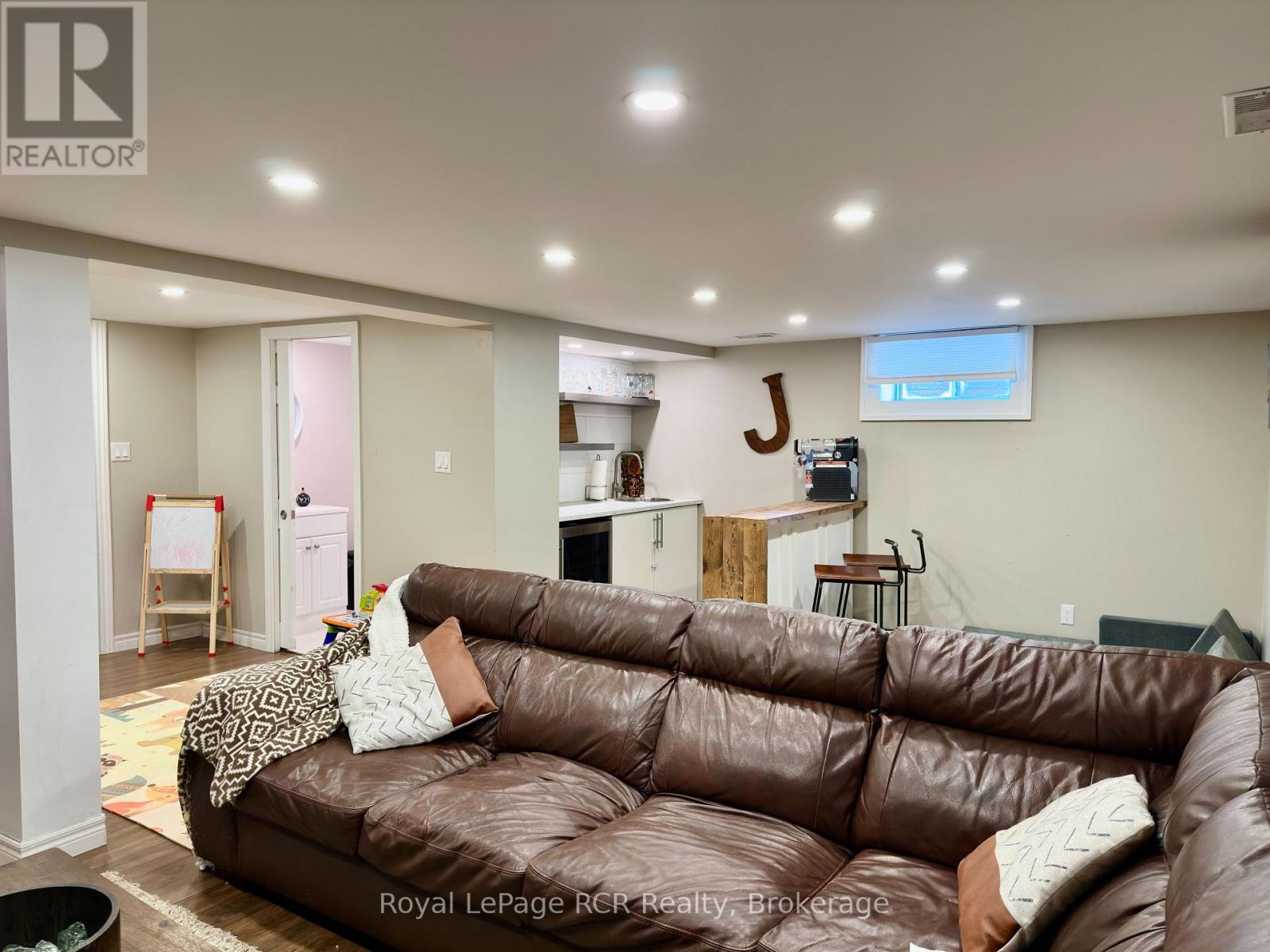 535 13TH STREET - 32