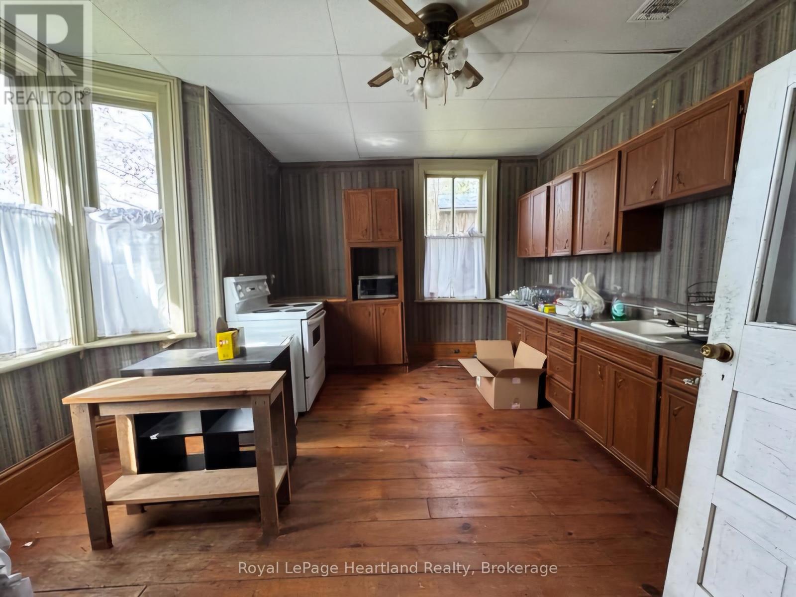 1614 HURON-BRUCE ROAD - 2