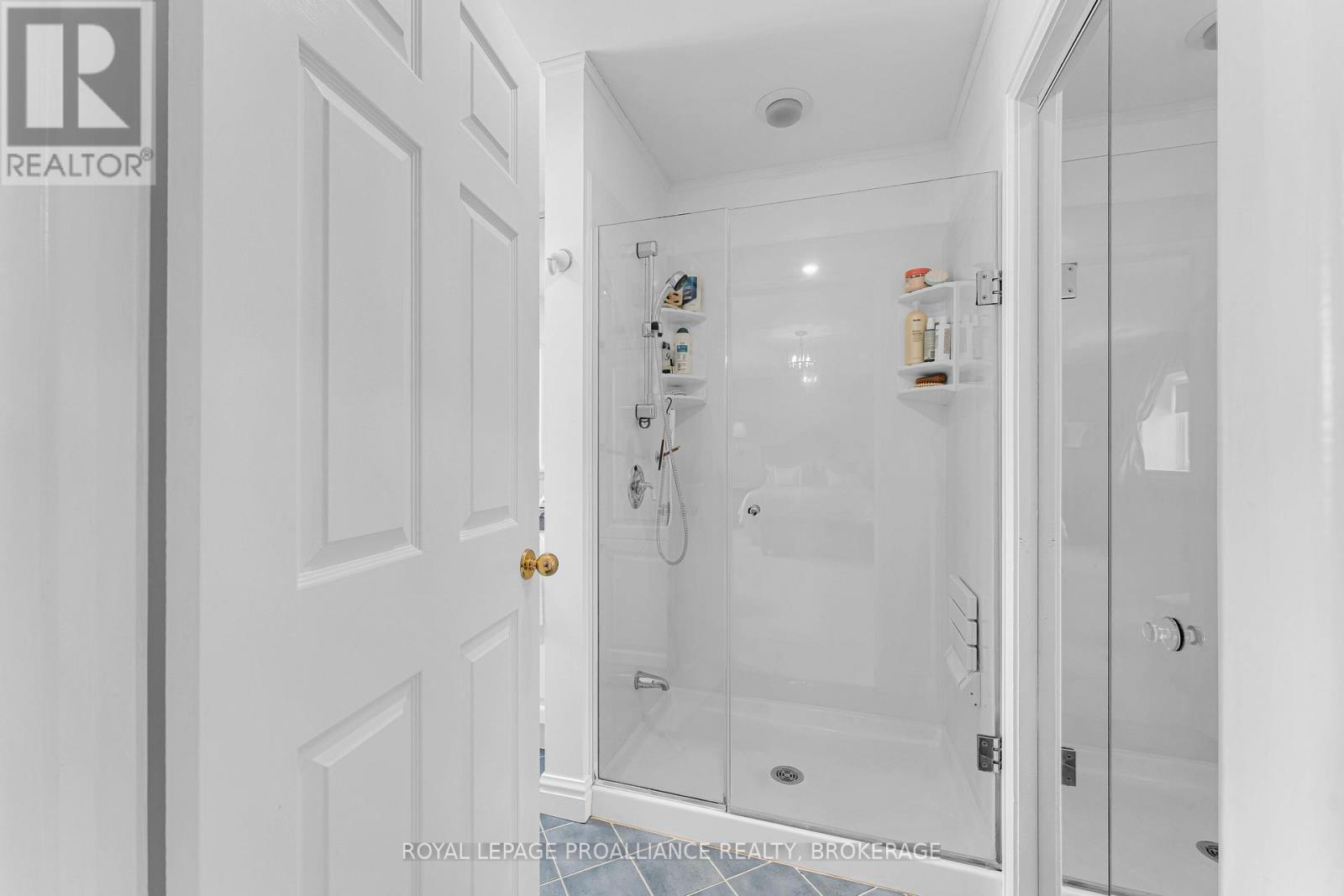 907 BRODIE AVENUE - 22