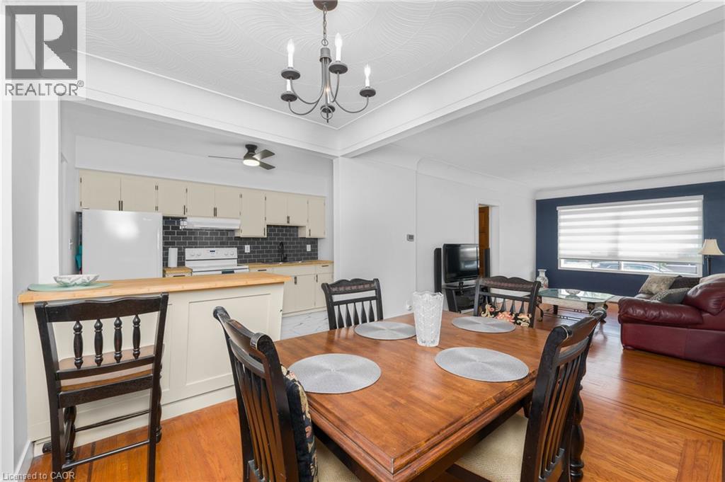 153 GAGE Avenue N - 11
