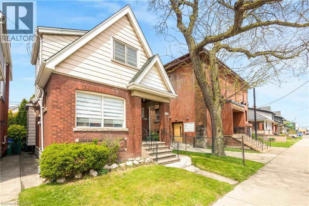 153 GAGE Avenue N - 3