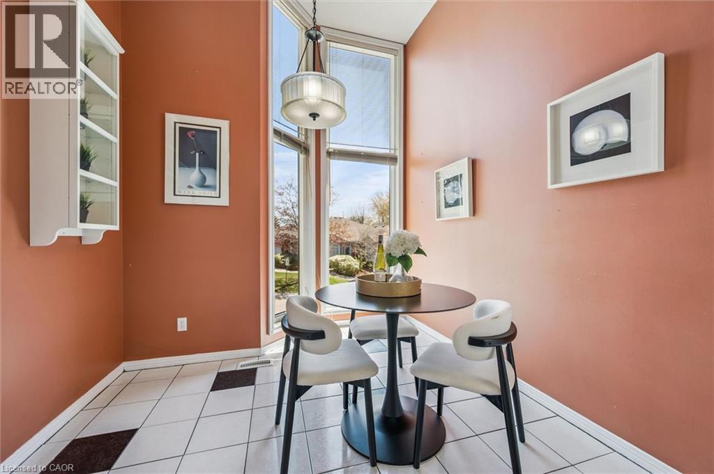 465 COLUMBIA Street W Unit# 4, Waterloo, Ontario, N2T2N3 — Photo 8