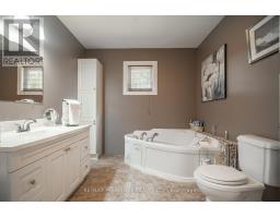 714 Lacroix Bay Road, Whitewater Region, ON K0J2L0 Photo 15