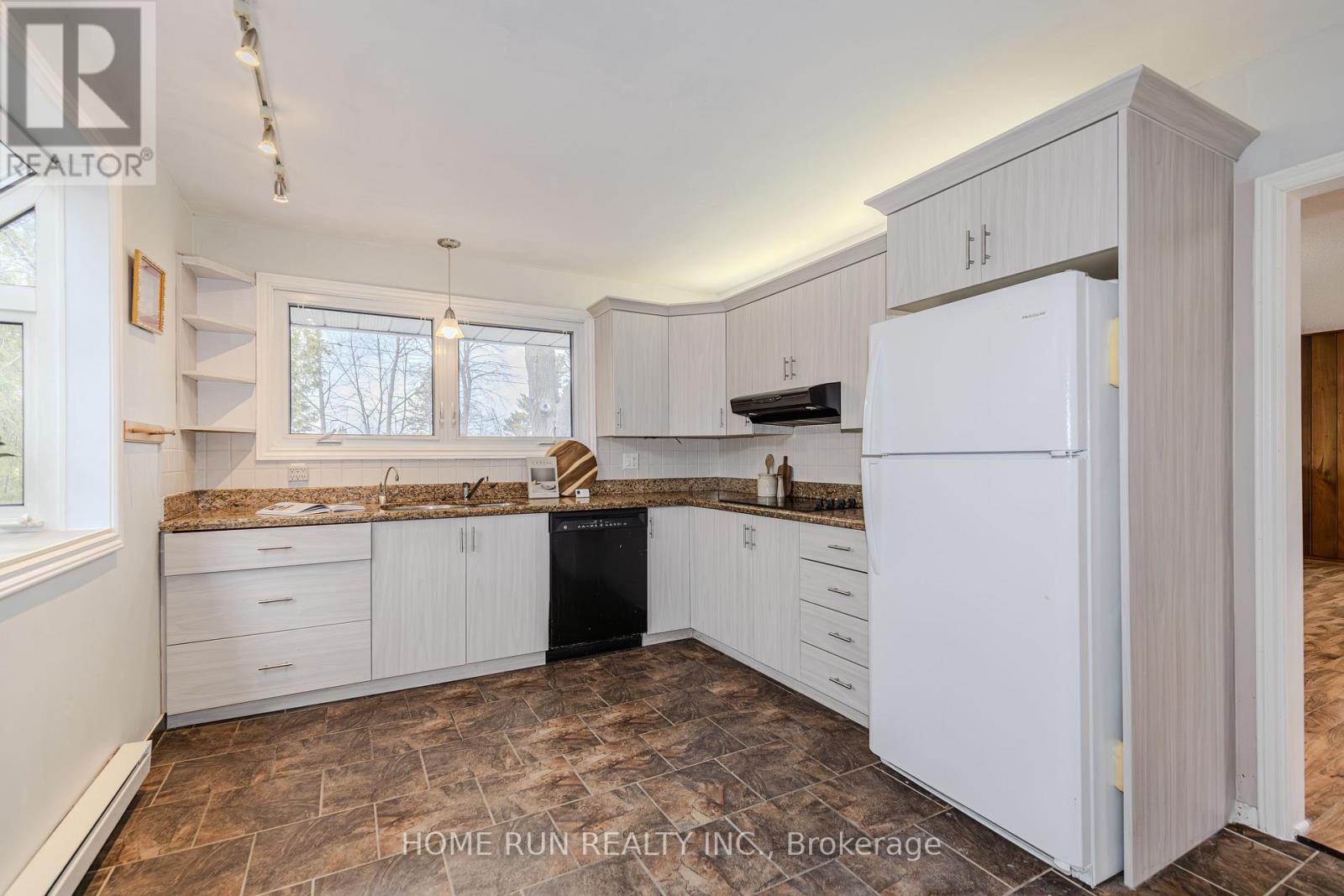 2437 BASELINE ROAD - 19