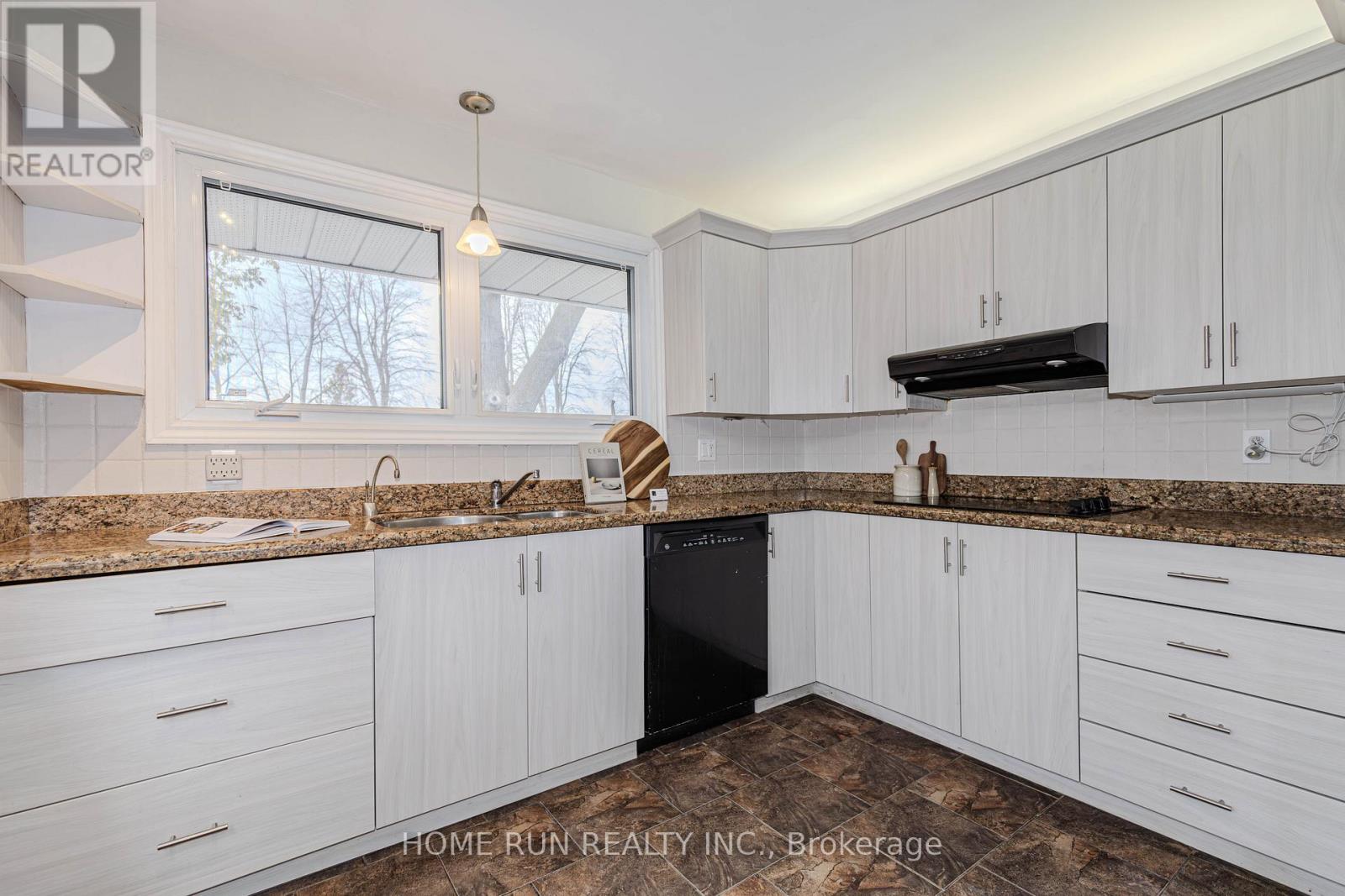 2437 BASELINE ROAD - 20