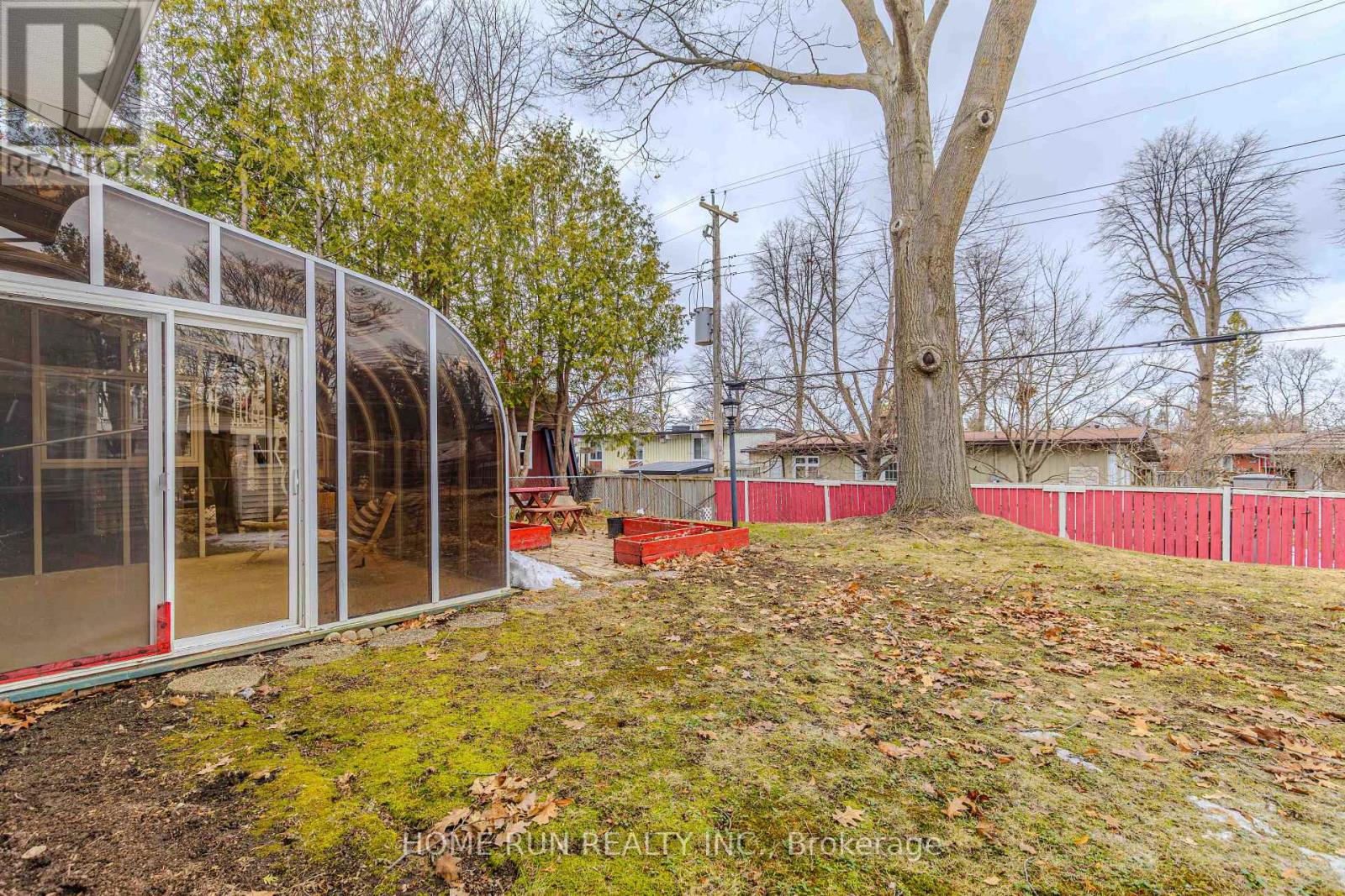 2437 BASELINE ROAD - 33