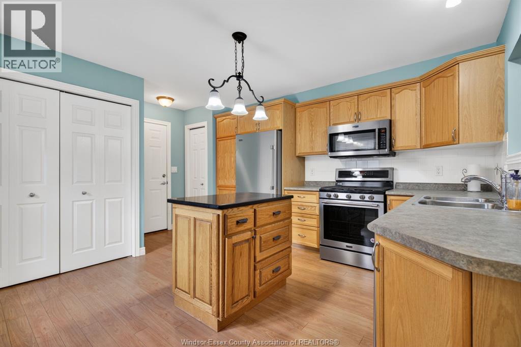 13 Leonard DRIVE, Kingsville, Ontario, N9Y4G4 — Photo 3