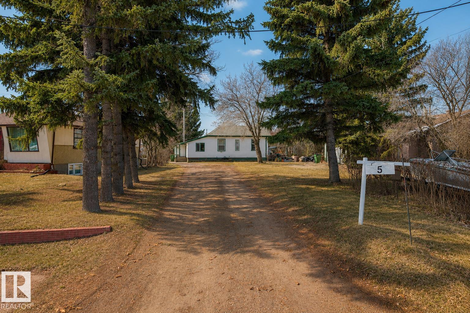 5 O'BRIEN DR - 28