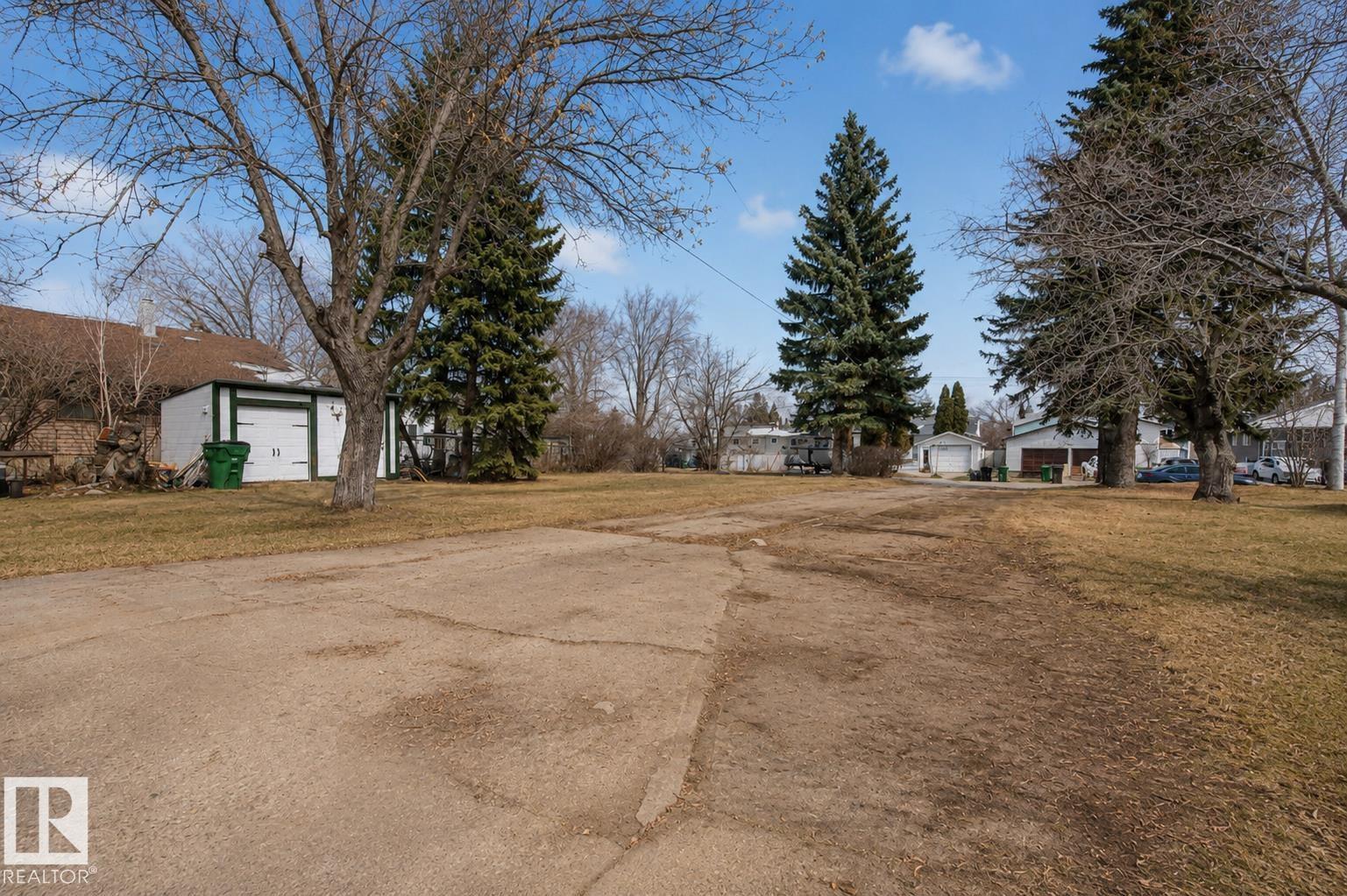 5 O'BRIEN DR - 23