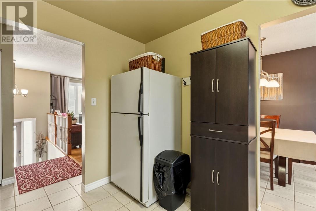 159 Third Avenue, Lively, Ontario, P3Y1M3 — Photo 8