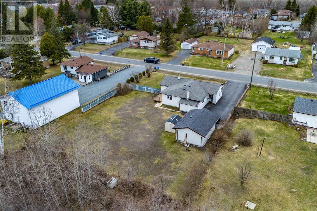4214 Roy, Hanmer, Ontario, P3P1N6 — Photo 38