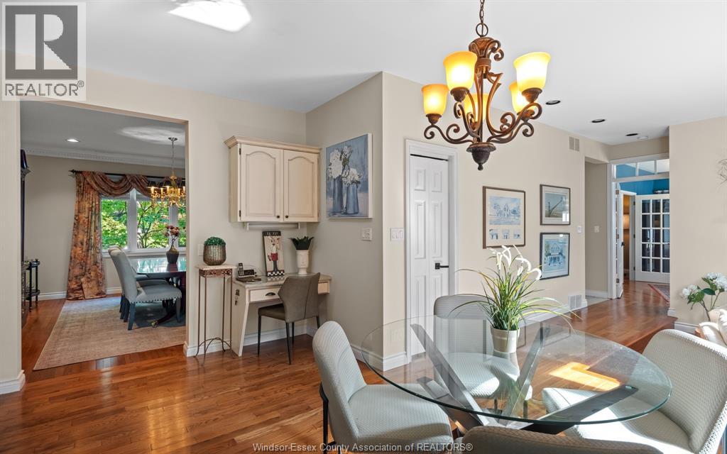 379 ELMGROVE DRIVE - 22