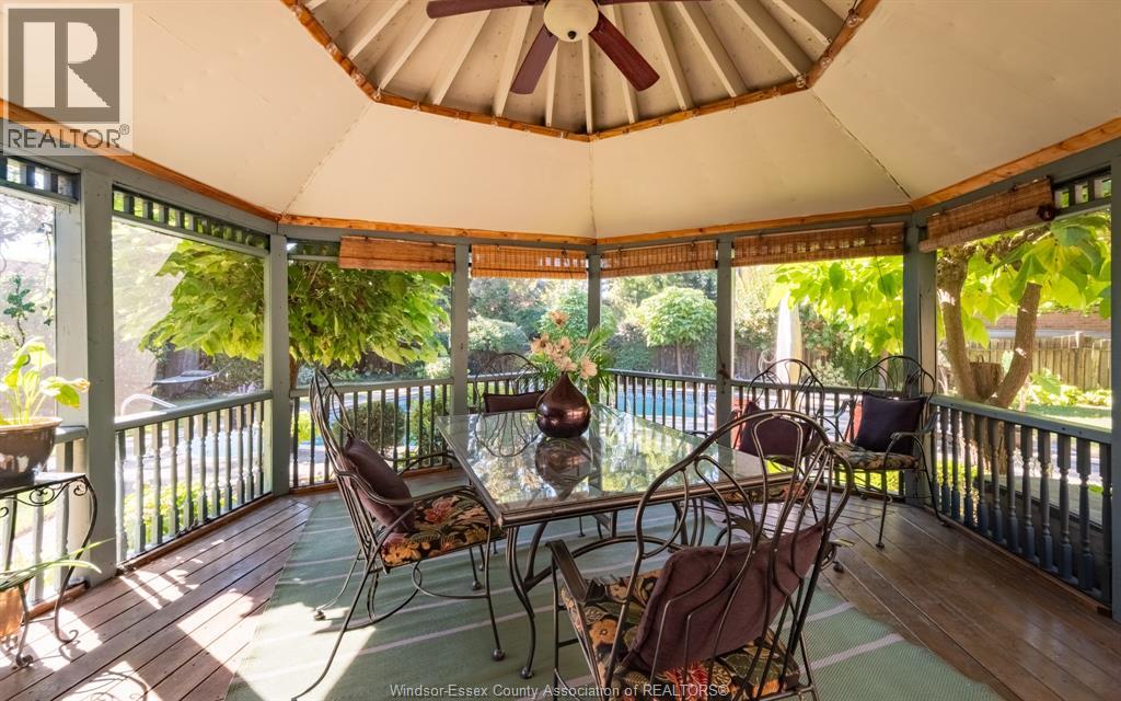 379 ELMGROVE DRIVE - 19