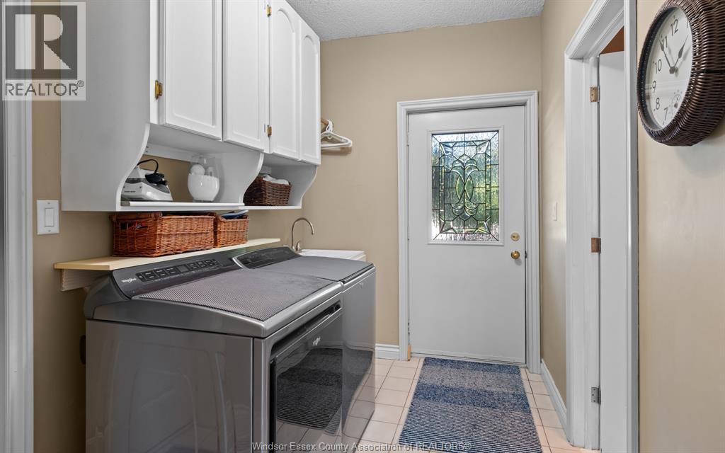 379 ELMGROVE DRIVE - 30