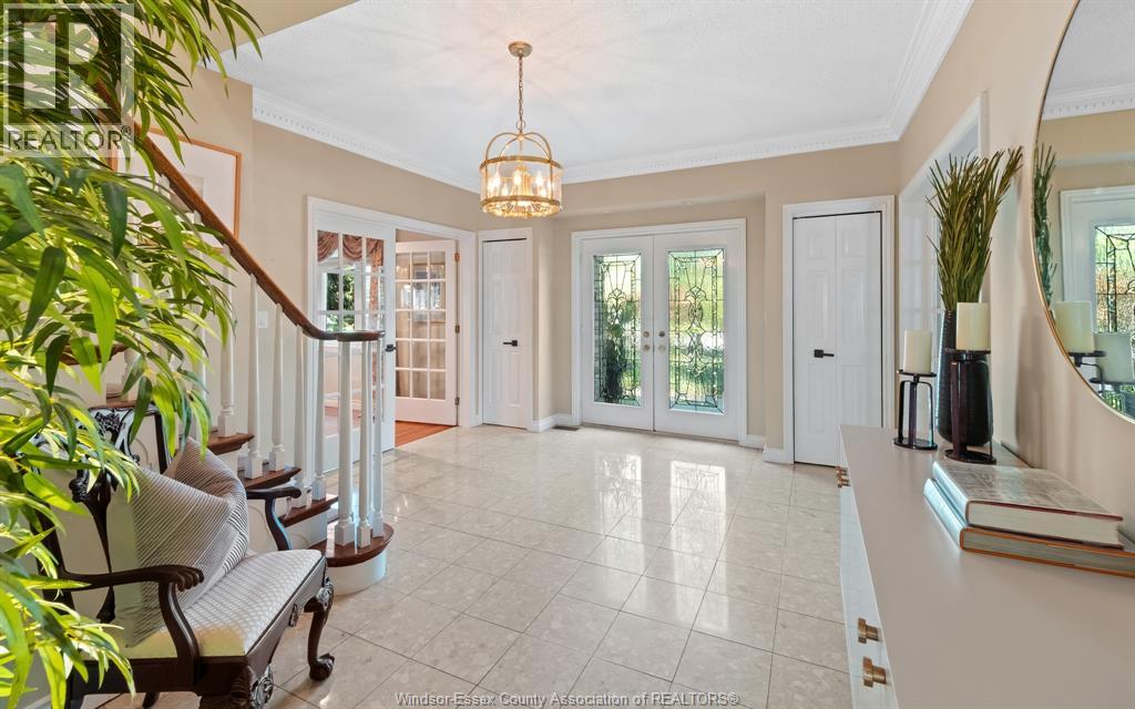 379 ELMGROVE DRIVE - 6