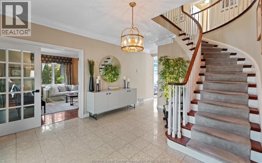 379 ELMGROVE DRIVE - 7