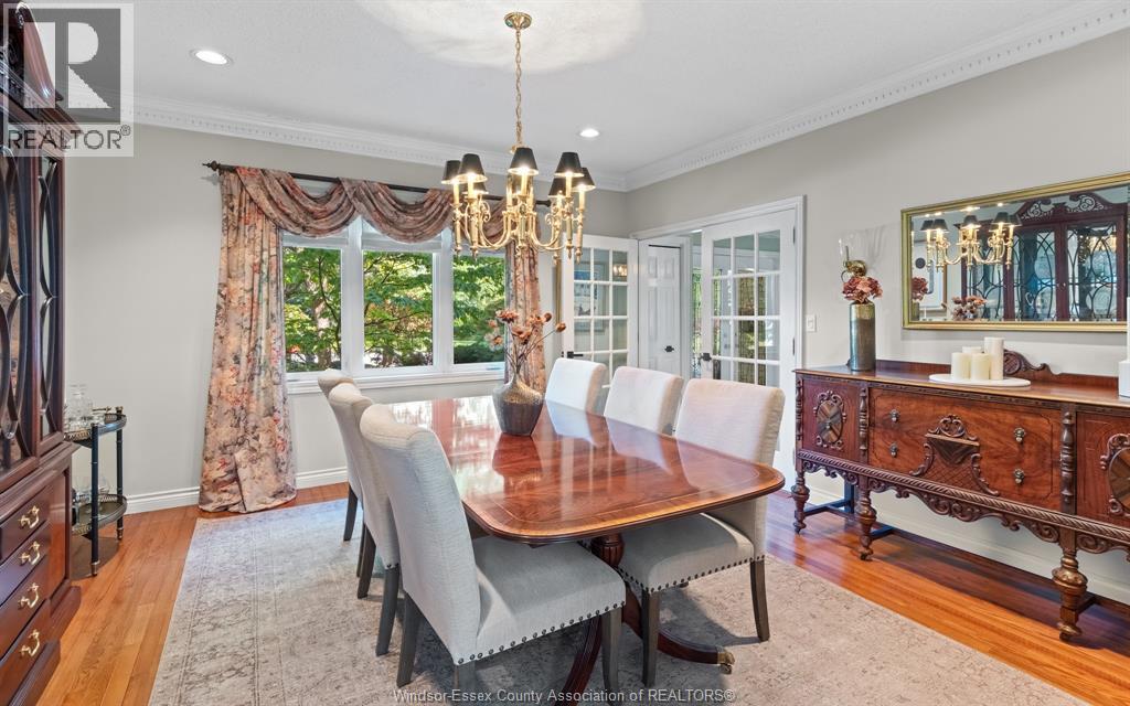 379 ELMGROVE DRIVE - 13