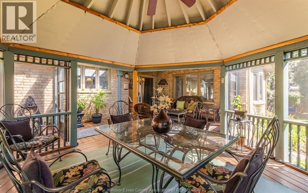 379 ELMGROVE DRIVE - 20