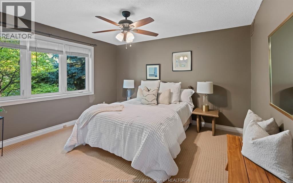 379 ELMGROVE DRIVE - 35