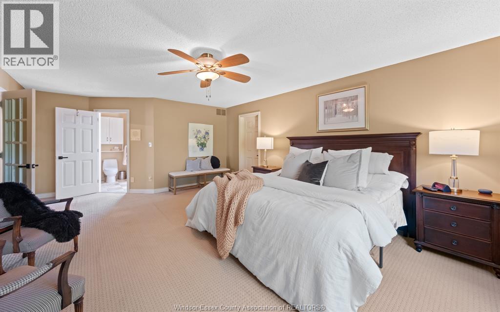 379 ELMGROVE DRIVE - 39