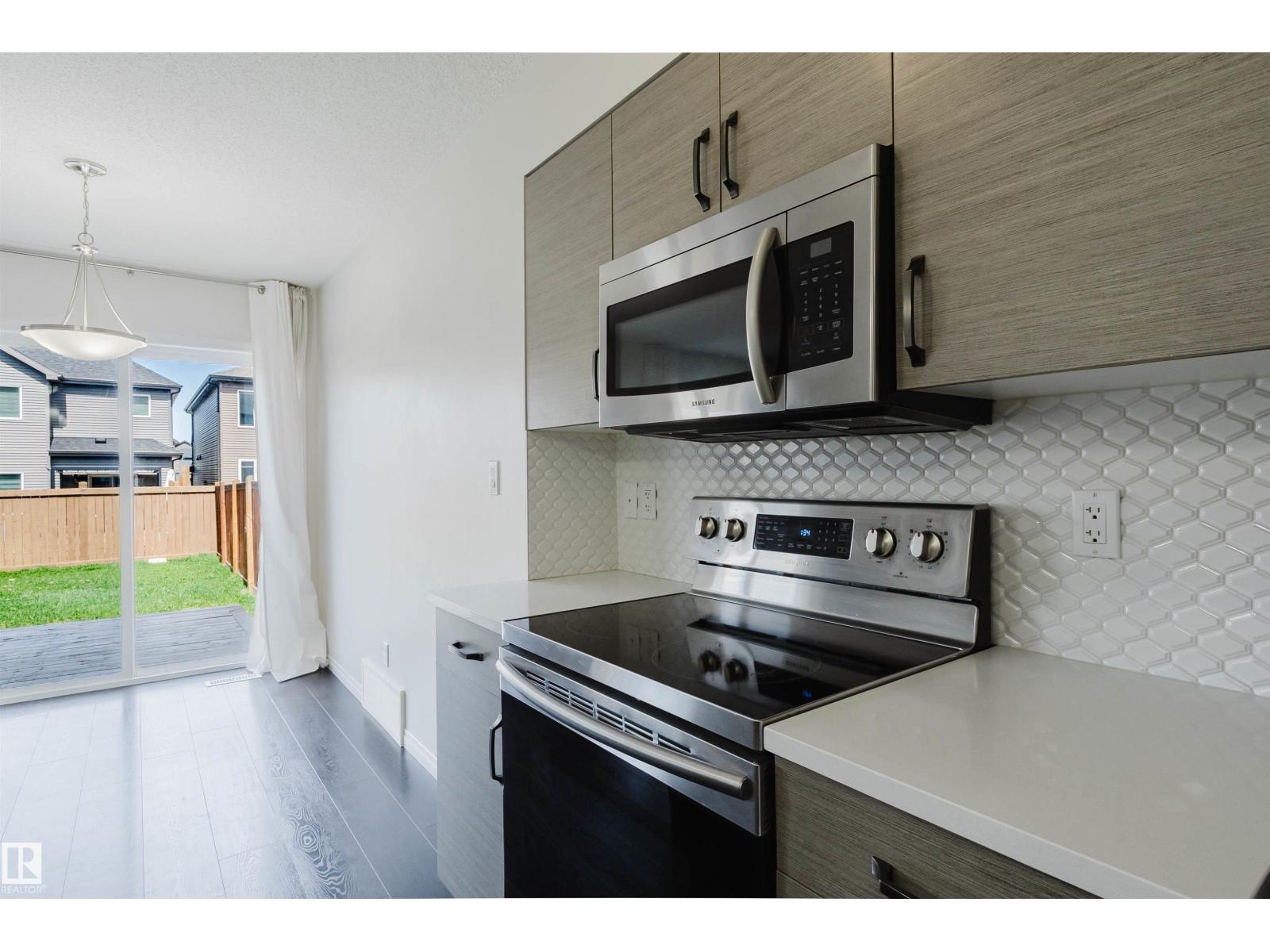 2082 PRICE LANDING SW - 7
