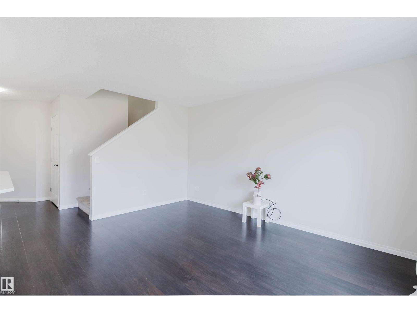 2082 PRICE LANDING SW - 12