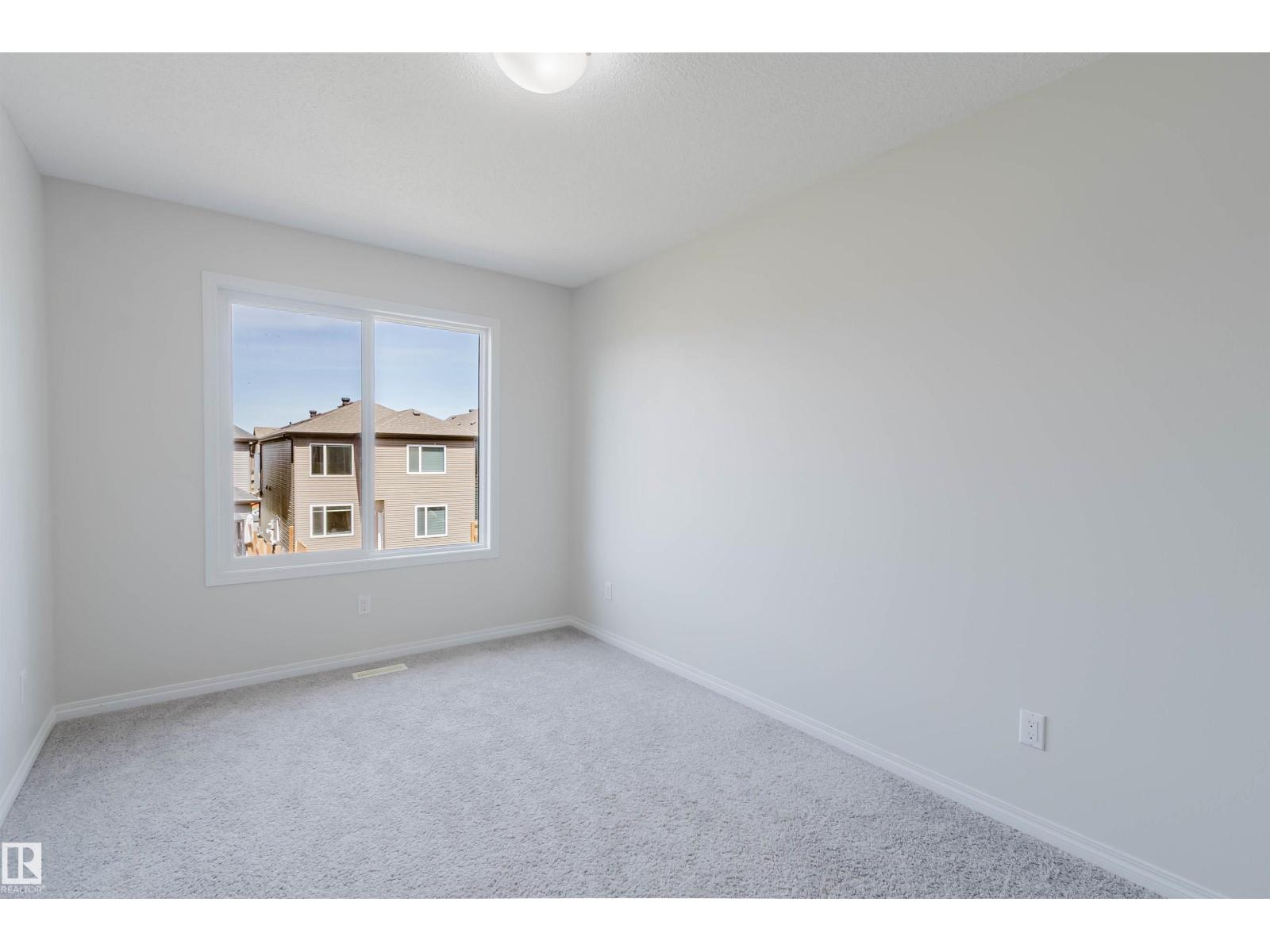 2082 PRICE LANDING SW - 25