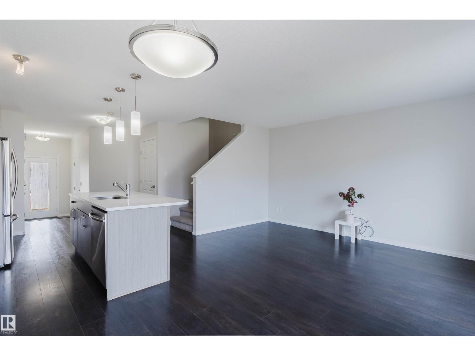 2082 PRICE LANDING SW - 9