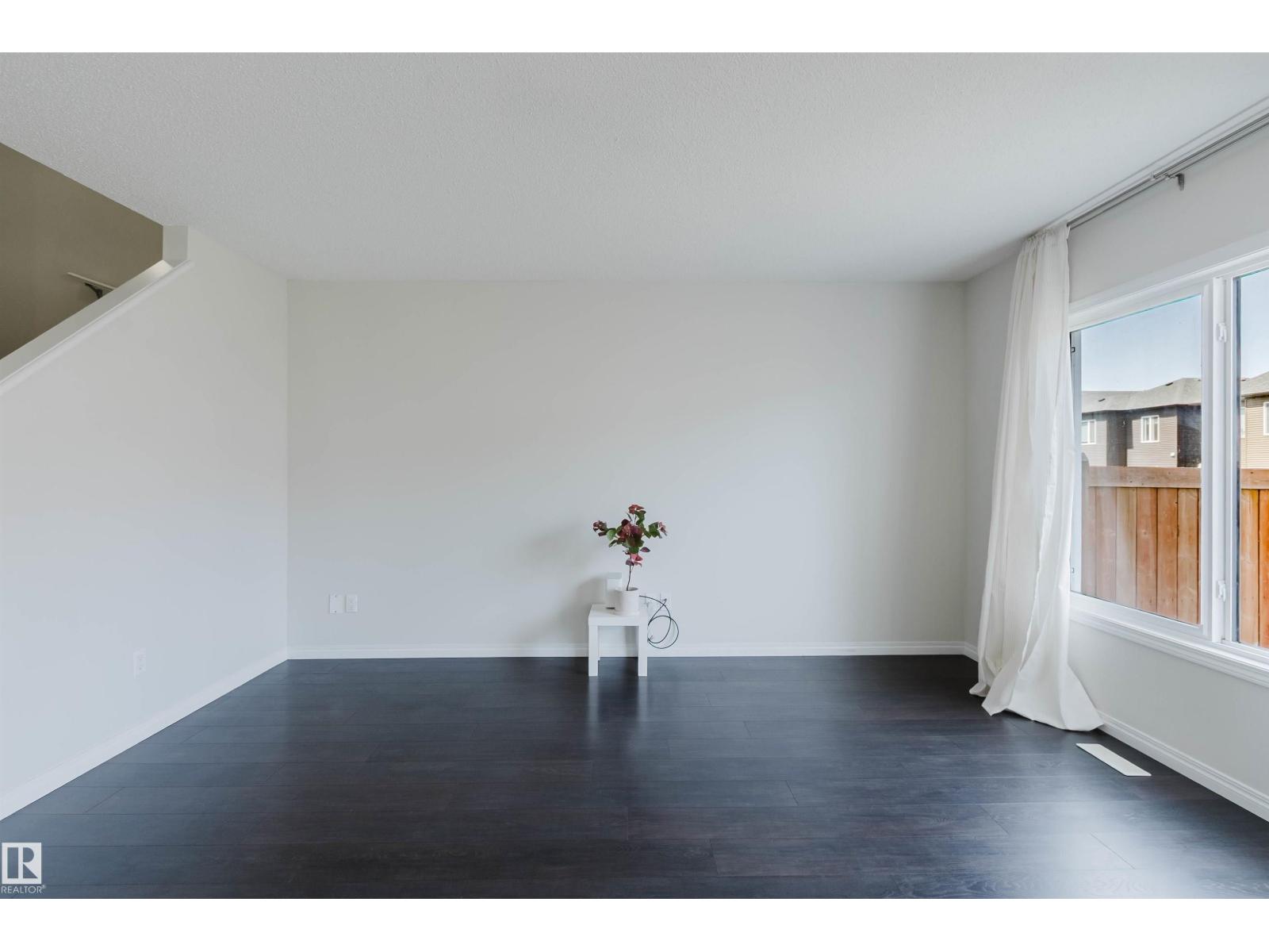 2082 PRICE LANDING SW - 11