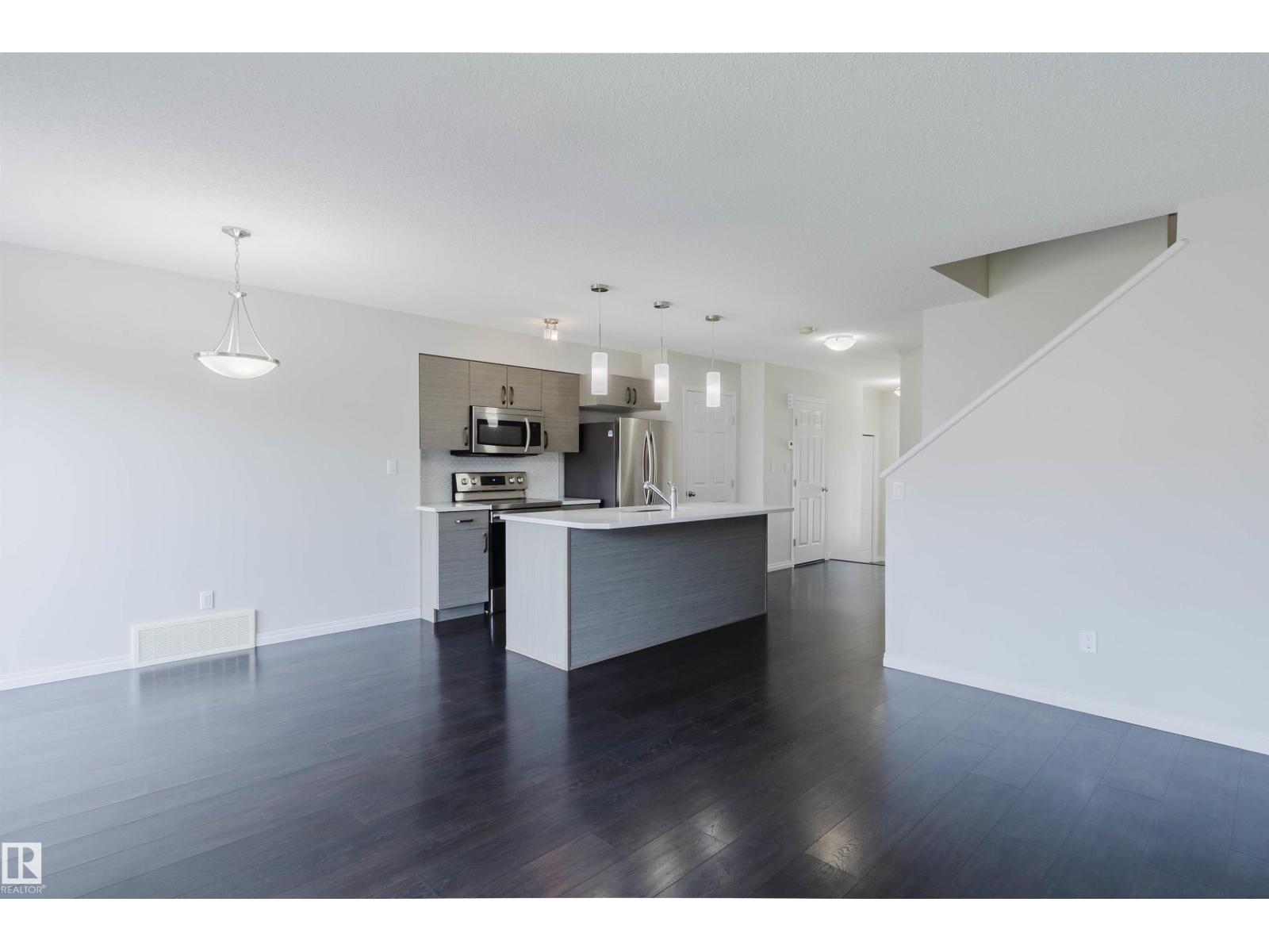 2082 PRICE LANDING SW - 14