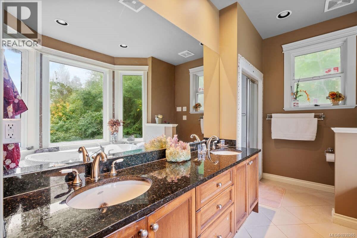 7002 East Sooke Rd - 47