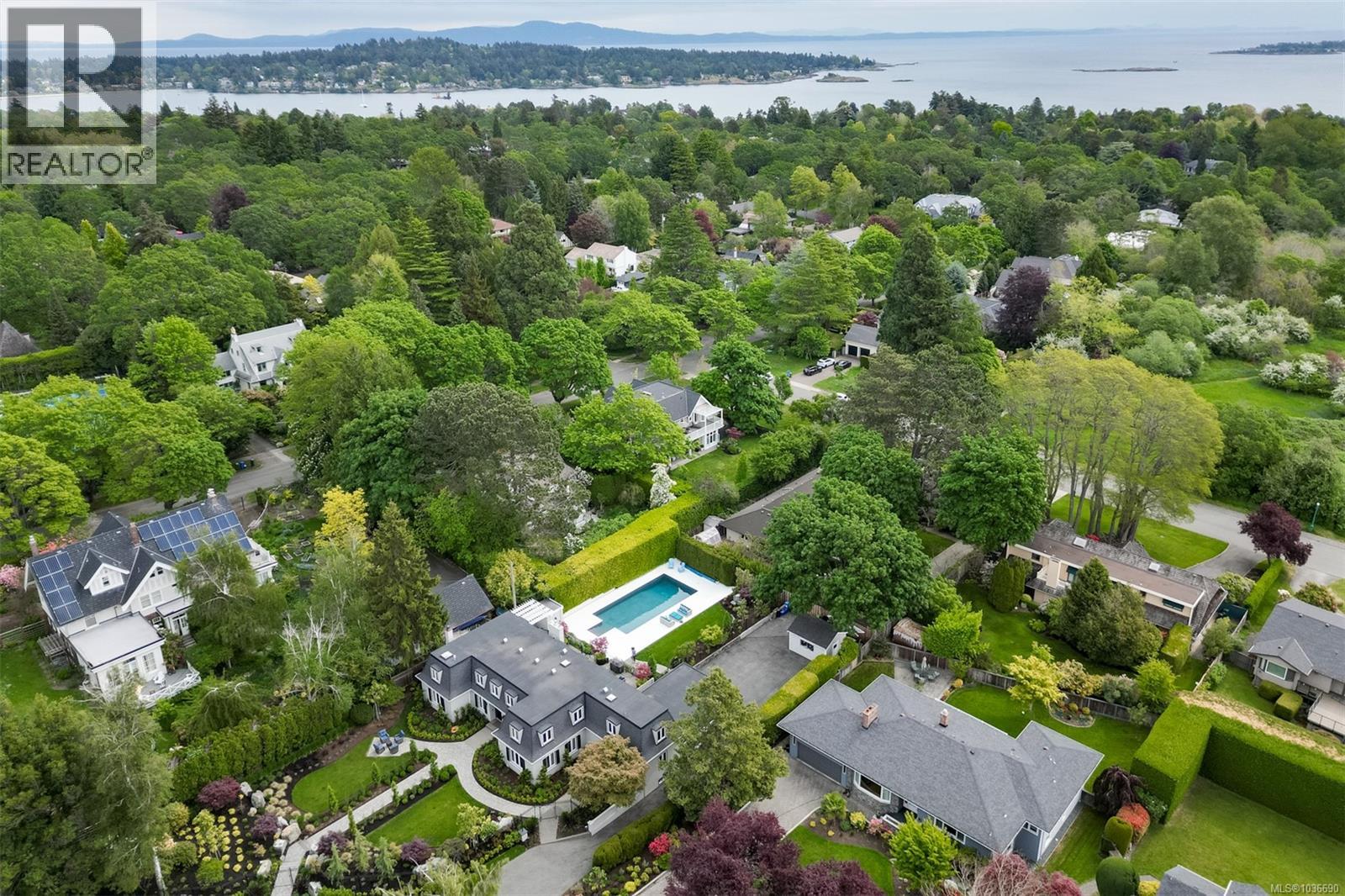  3705 Devon Road, Oak Bay
