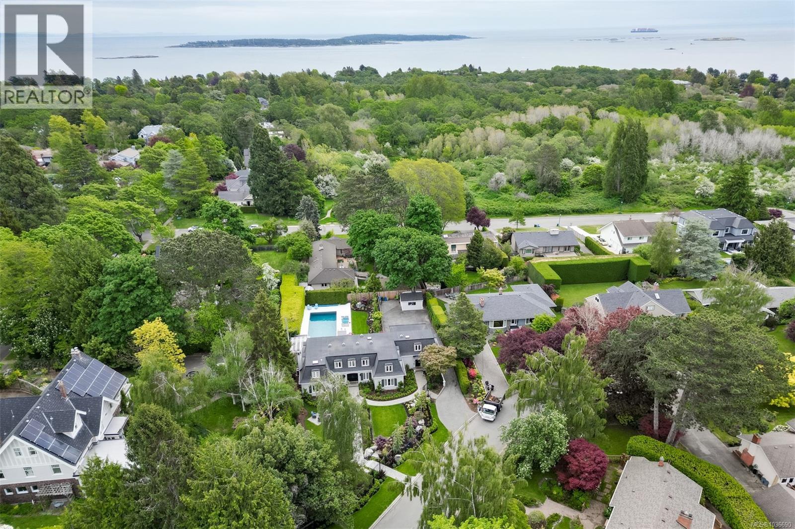  3705 Devon Road, Oak Bay