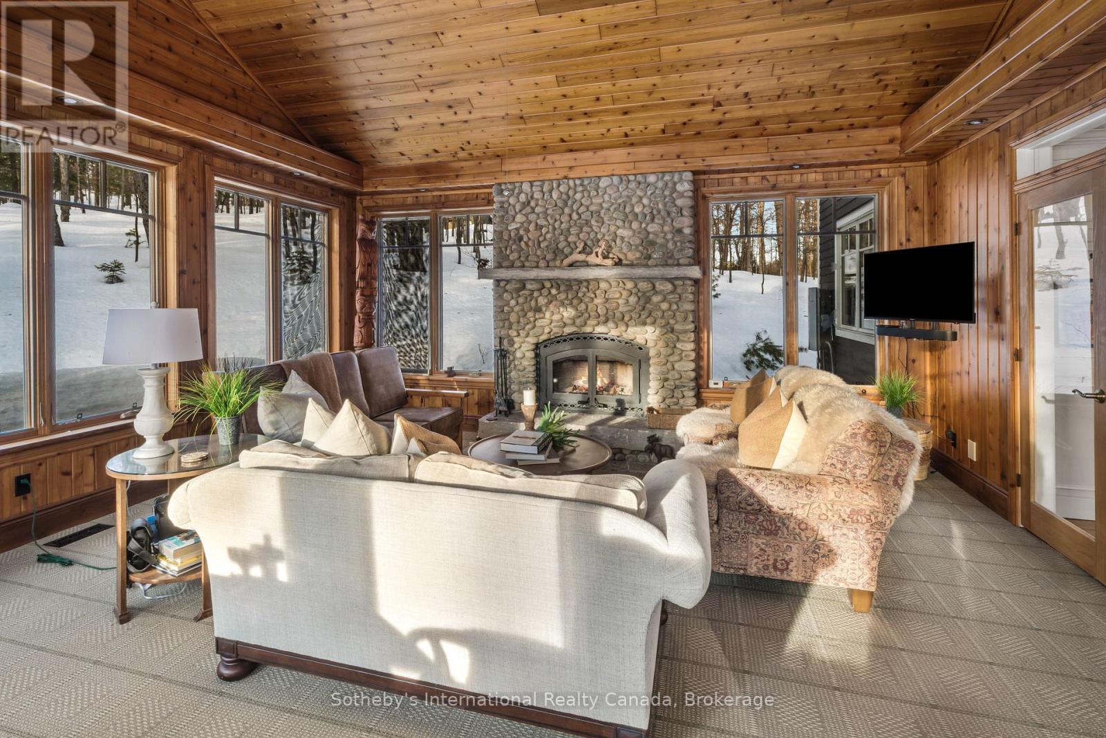 1025 LONG POINT ROAD - 21