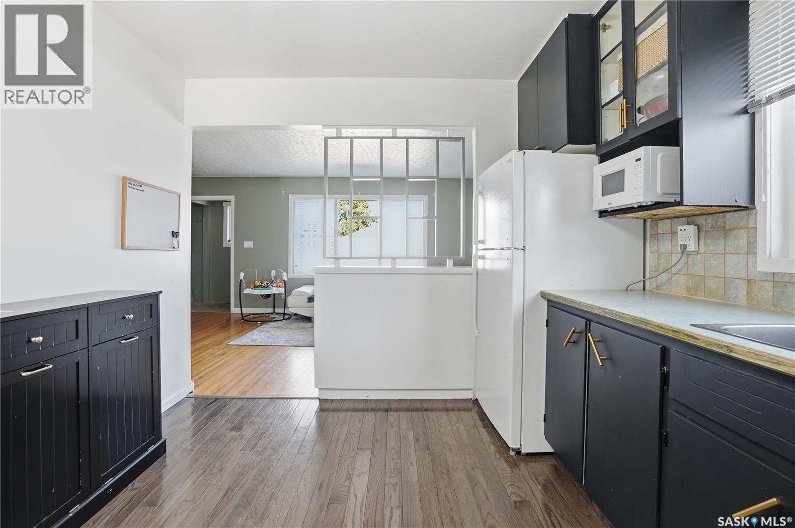 1874 Broder STREET - 14