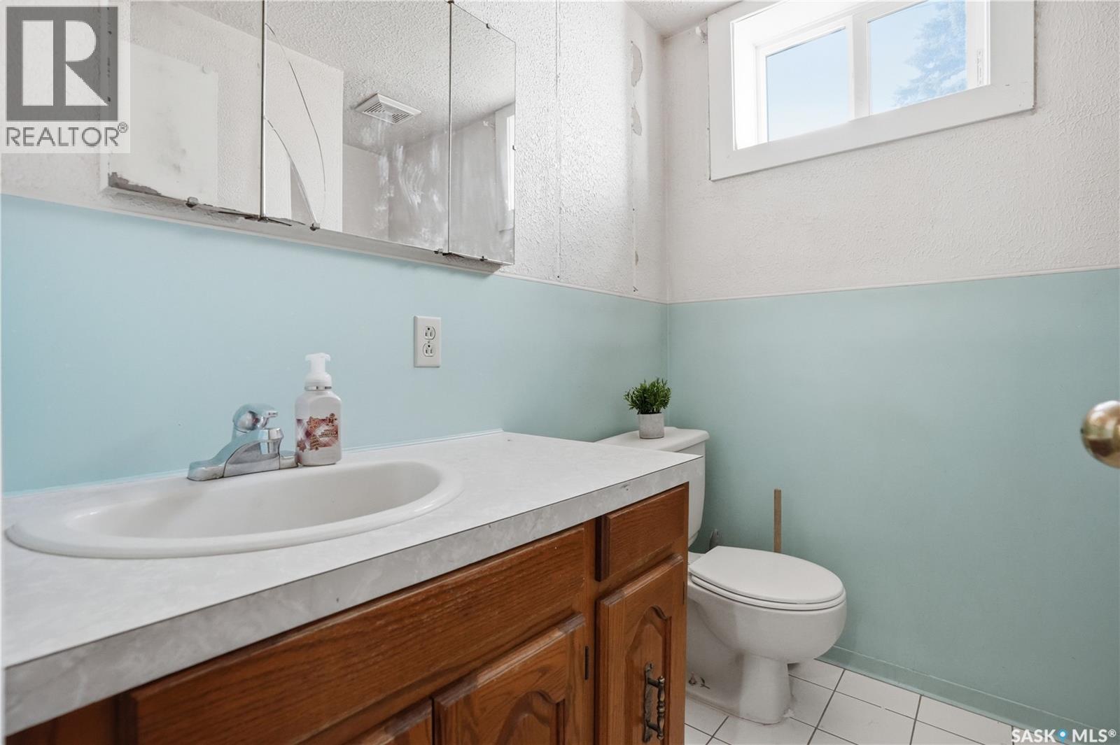 1874 Broder STREET - 36