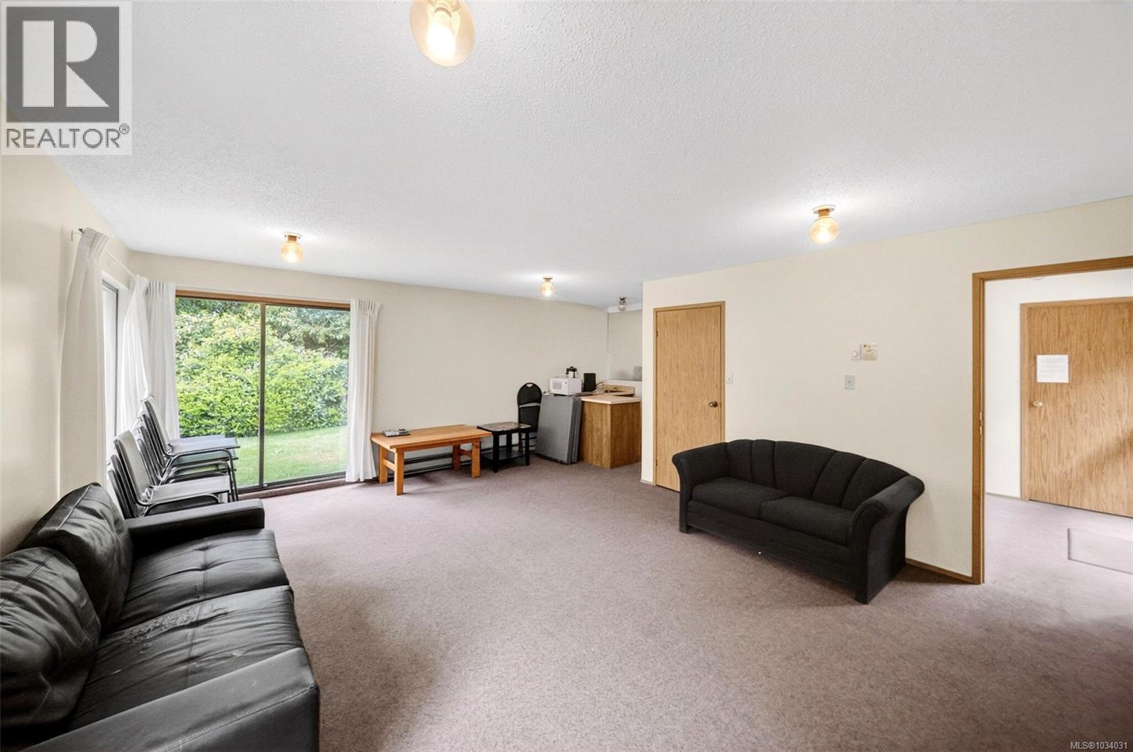 #206 3225 Alder St - 22