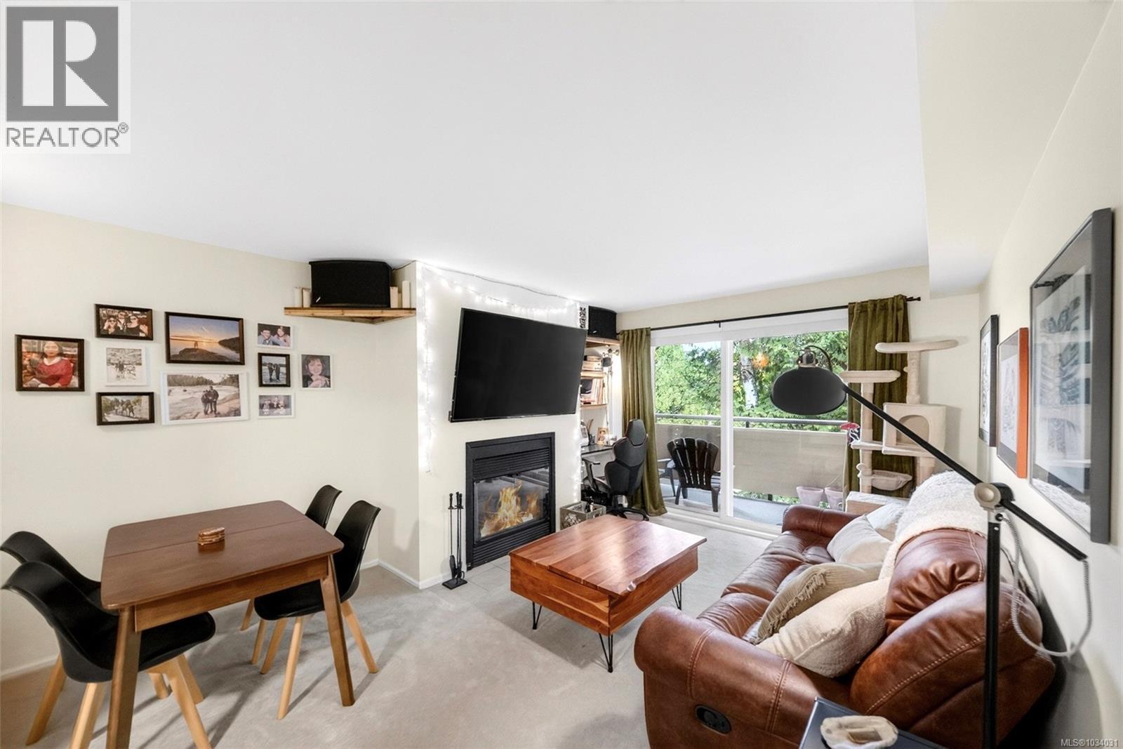 #206 3225 Alder St - 7