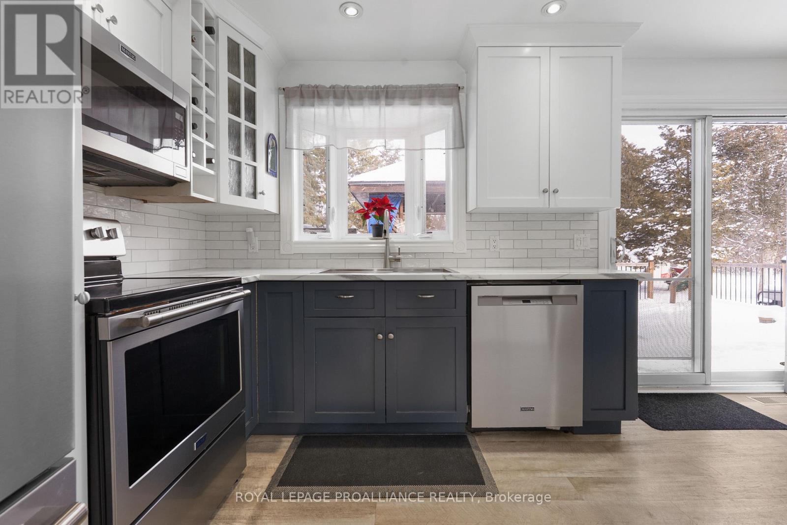 202 HUNTINGWOOD DRIVE - 19