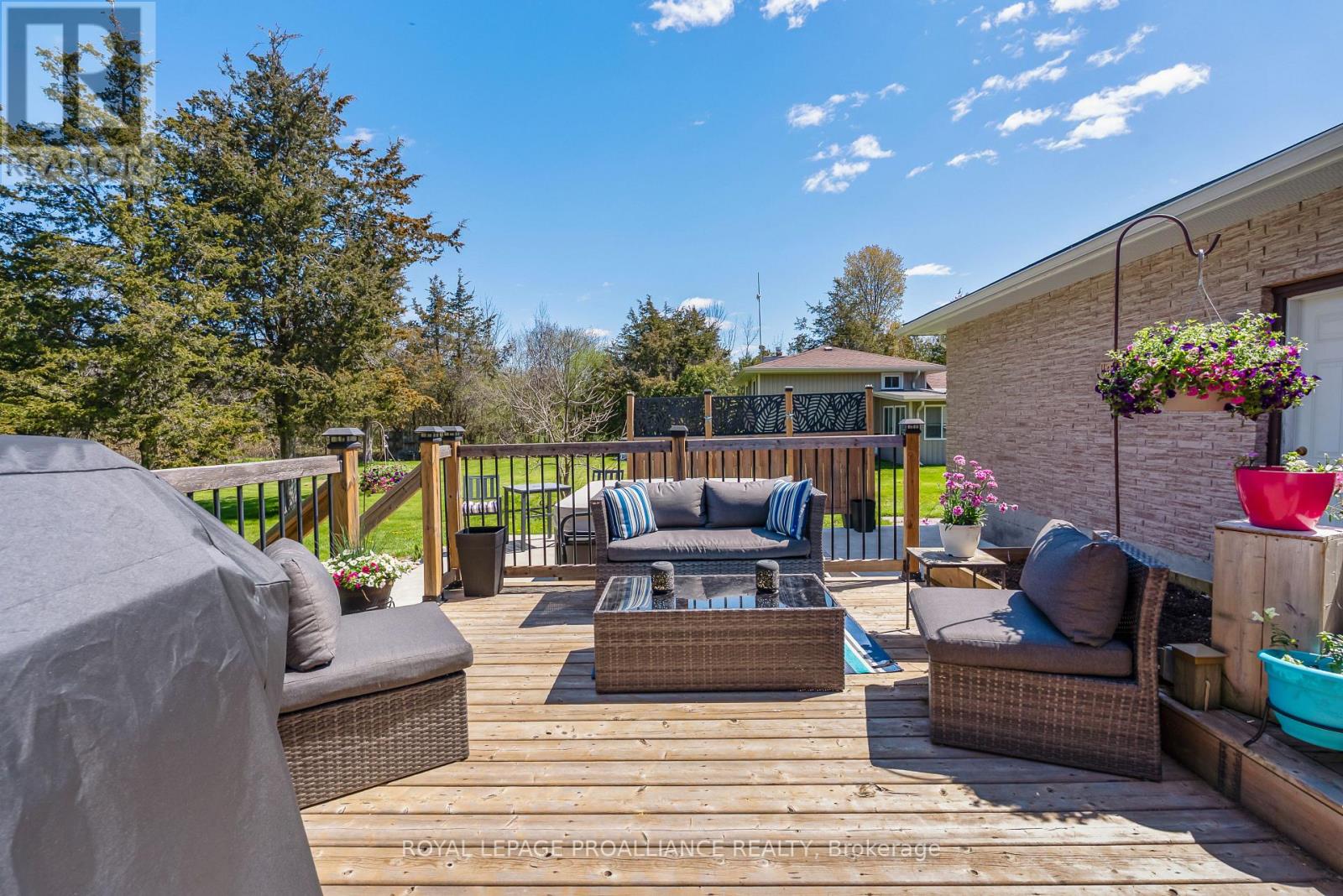 202 HUNTINGWOOD DRIVE - 33